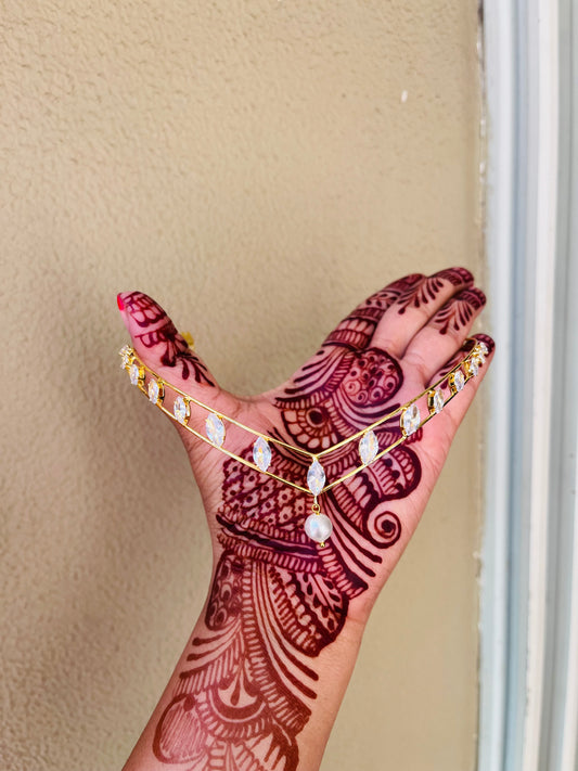 Aari Hair Accessories