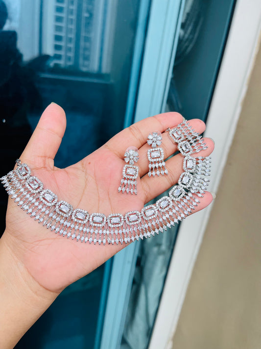 Hina necklace