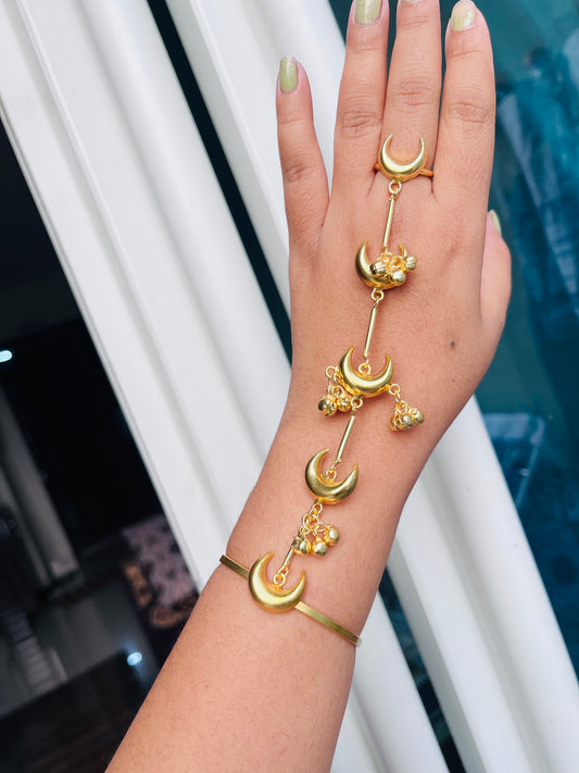 Moon Haathphool - Single Hand