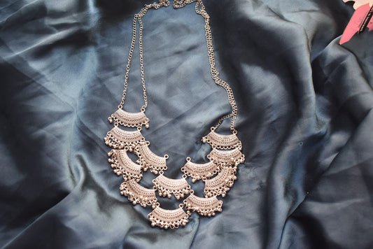 Trina long necklace