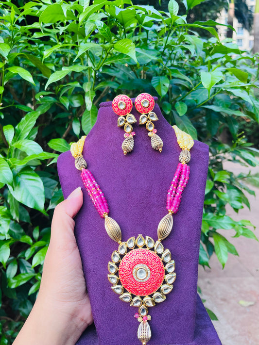 Vijaya necklace