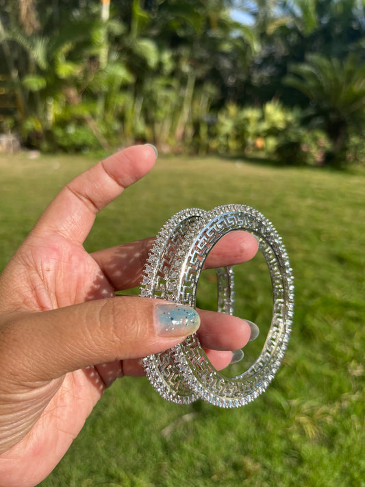 Venika bangle