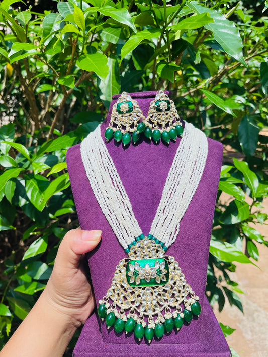 Naina necklace
