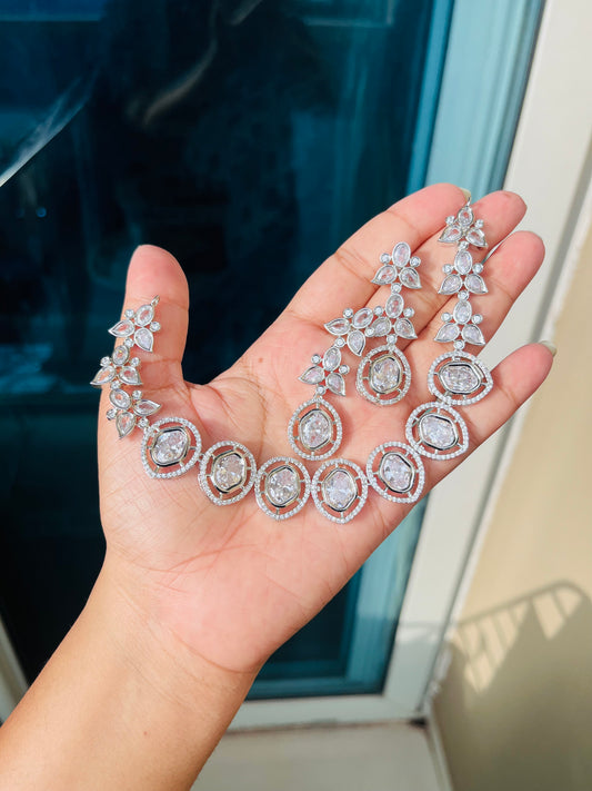 Loveleen necklace