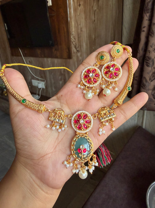 Genny Necklace