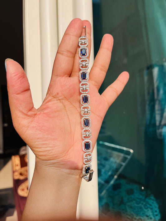 Kiu Bracelet