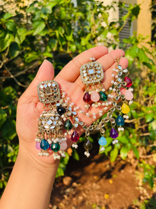 Siffat jhumka tikka