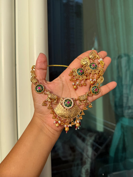 Raaya Necklace