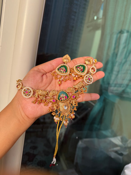 Sera Necklace