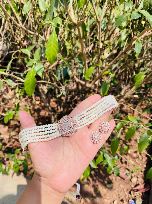 Gauri choker