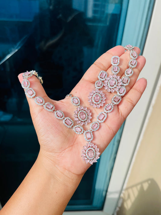 Aruna necklace