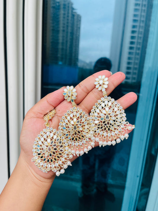 Tia earings tikka