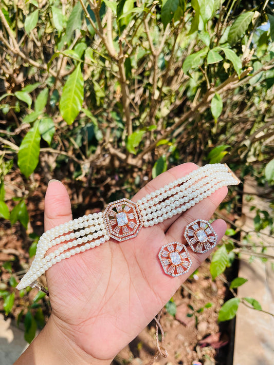 Sanjana choker