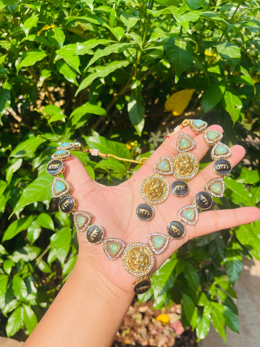 Sachi necklace
