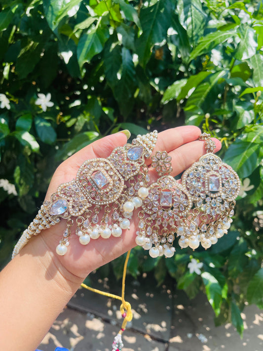 Siddhi choker set
